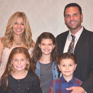 Meet your Posher, Dina